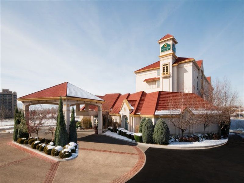 La Quinta By Wyndham Airport 3*