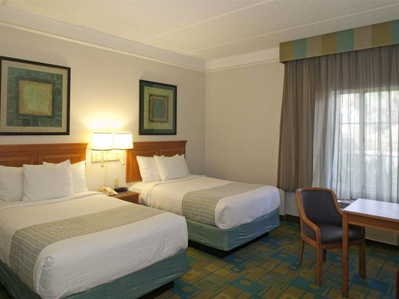La Quinta By Wyndham Airport 3*